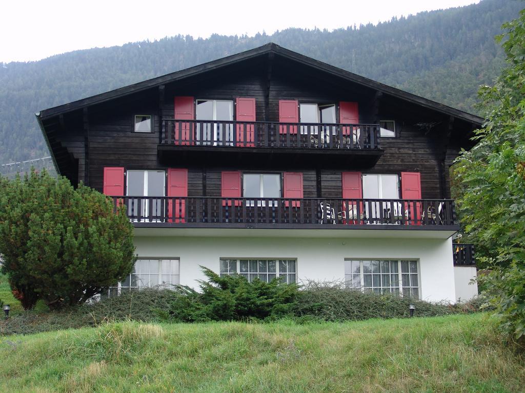 Chalet Esher Surrey Ried-Brig Екстериор снимка