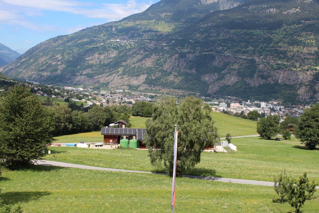 Chalet Esher Surrey Ried-Brig Екстериор снимка