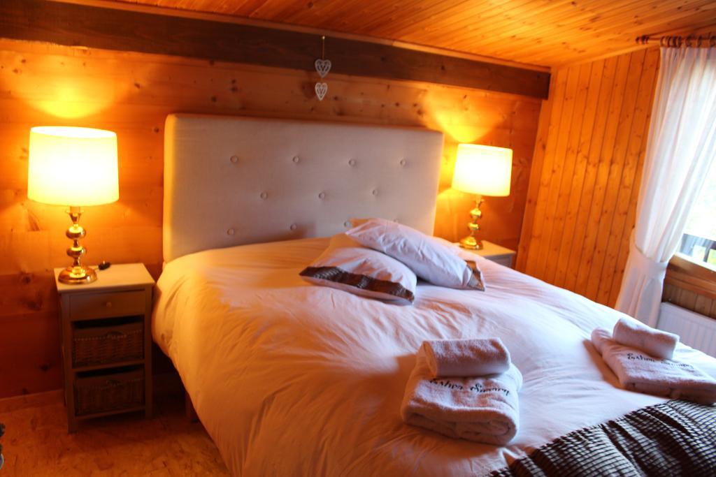 Chalet Esher Surrey Ried-Brig Екстериор снимка