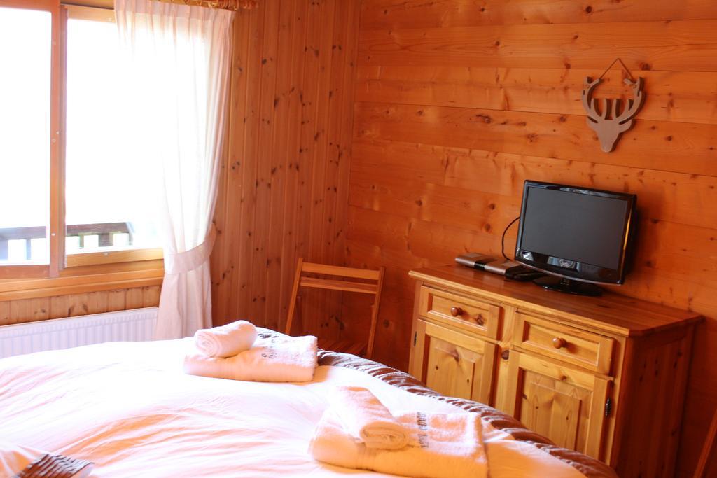 Chalet Esher Surrey Ried-Brig Екстериор снимка